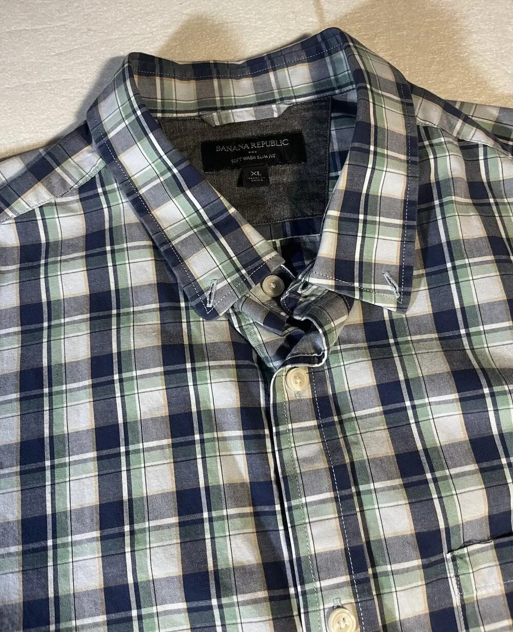 Banana Republic Men’s XL Slim Fit Blue Green Plaid Soft Wash Button Down Shirt